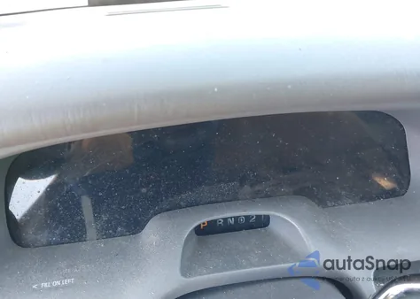 1997 Lincoln Town Car Executive z USA, uszkodzony, nr VIN 1LNLM81W3VY640369